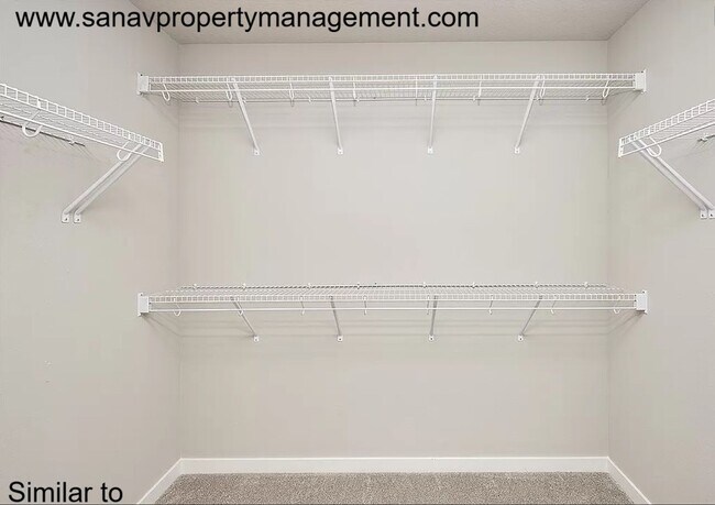 Foto del edificio - 3030 Darling Rd