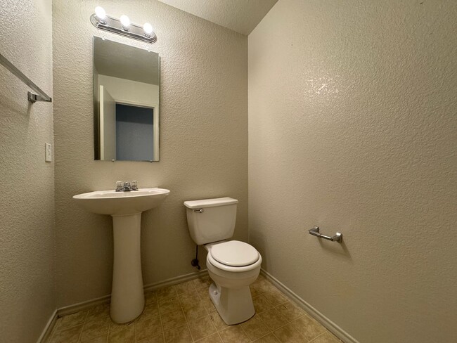 Foto del edificio - 196 Ryan Cir