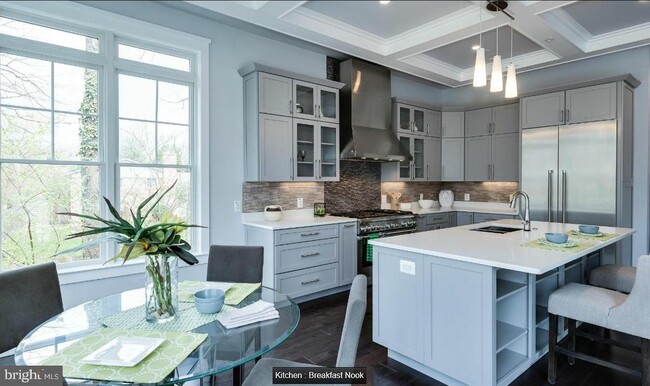 Foto del edificio - 9814 Fernwood Rd