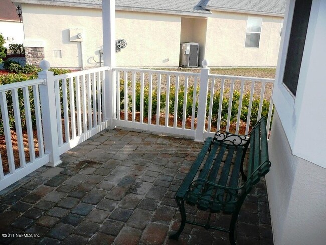 Building Photo - 964 Hazeltine Ct
