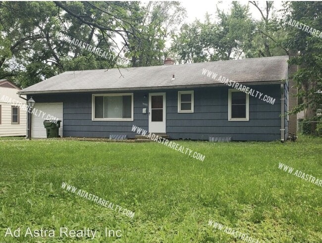 Building Photo - 9203 Vaughn Ave