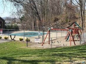 Building Photo - 166 Old Brookfield Rd