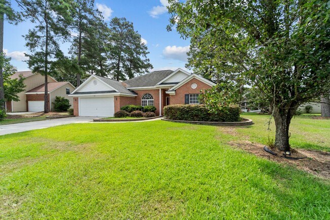 Building Photo - Beautiful 4-Bedroom Home with Lagoon Views in Pooler's Arbors at Godley Station
