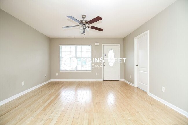 Foto del edificio - 3 Bedroom Pet-Friendly Home in La Vergne, ...