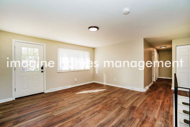 Foto del edificio - Cozy 3 Bed 1.5 Bath in North Huntington