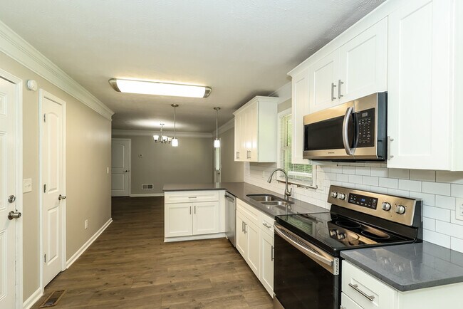 Foto del edificio - Fantastic 4bd/2ba home! Let yourself in!