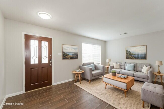 Foto del edificio - 16102 Dawn Marie Ln