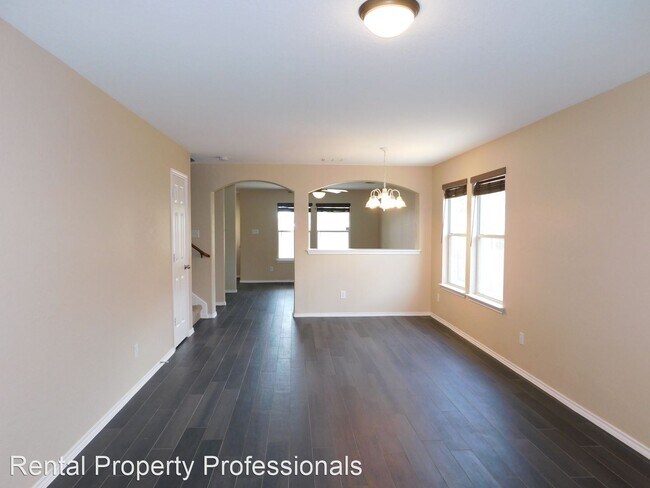 Building Photo - 4 br, 2.5 bath House - 10386 Oakwood Crest