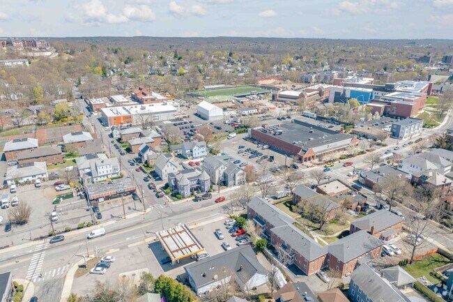Neighborhood Context - 927 Massachusetts Ave