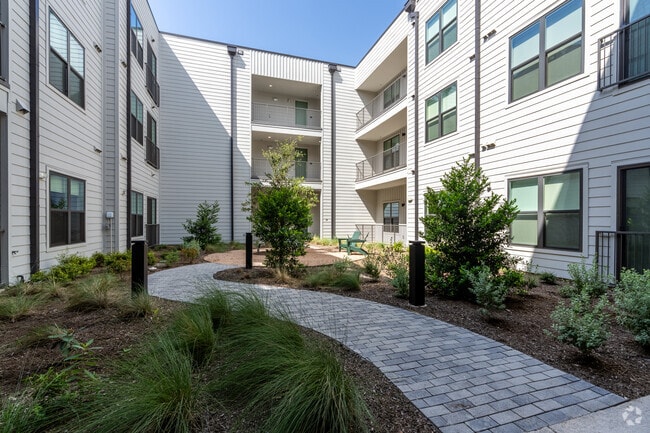 Central Courtyard - The Saint George