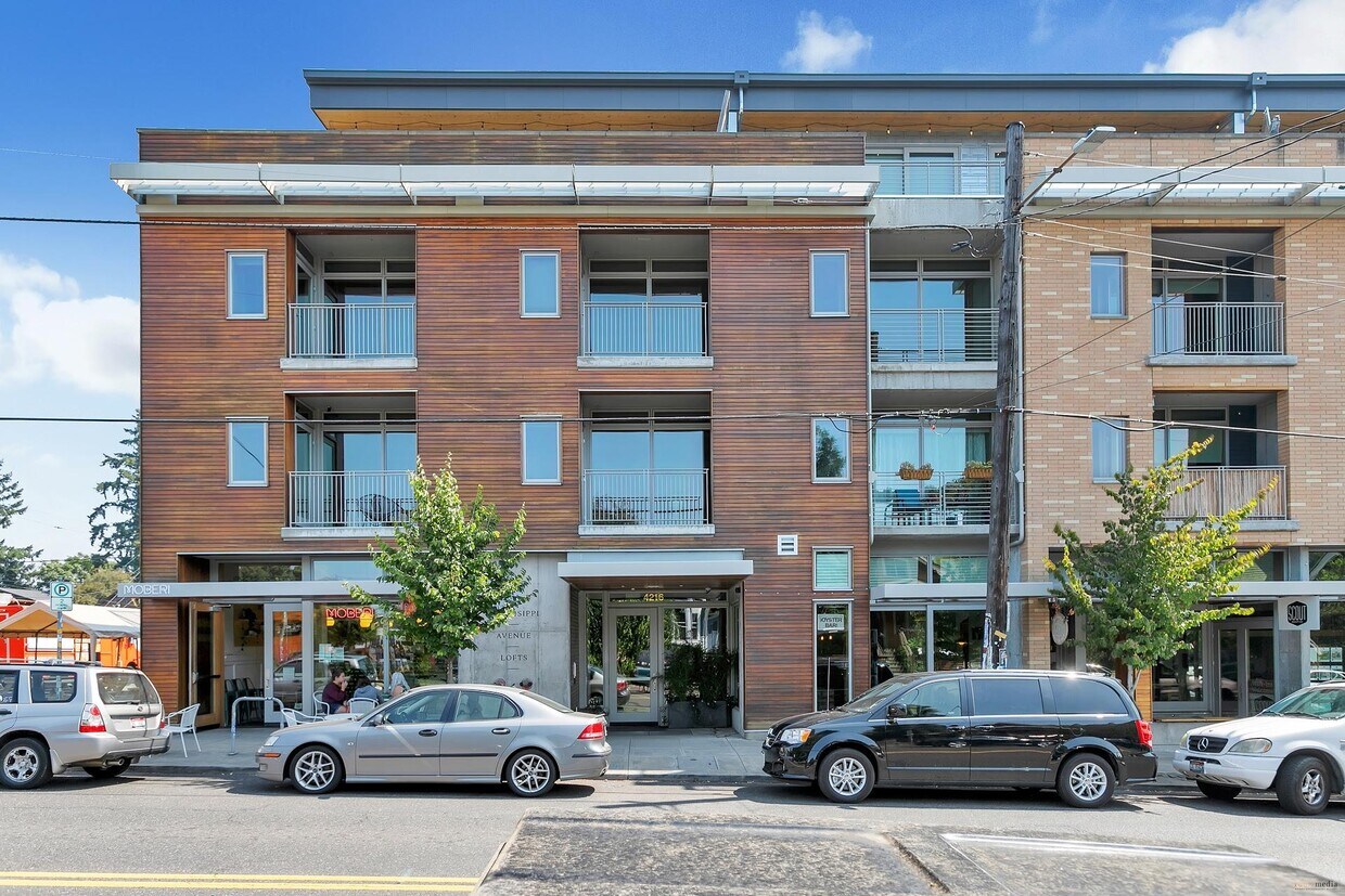 Primary Photo - 4216 N Mississippi Ave