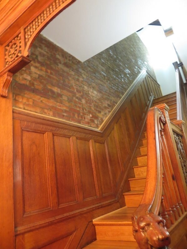 Interior Photo - 130 W 119th St