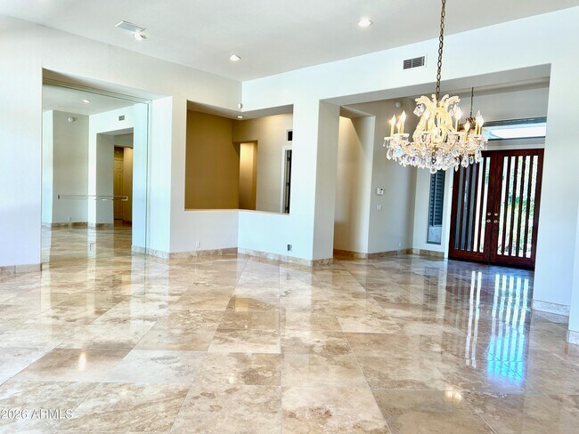 Foto del edificio - 7484 E Pontebella Dr