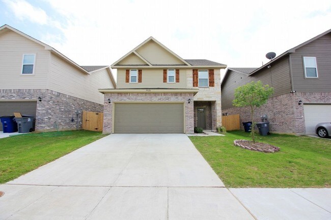 Building Photo - 9926 Ironhorse Drive