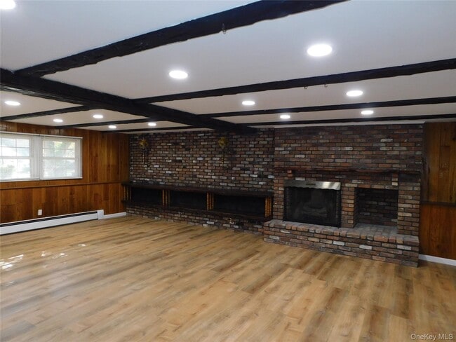 Foto del edificio - 36 Wedgewood Dr