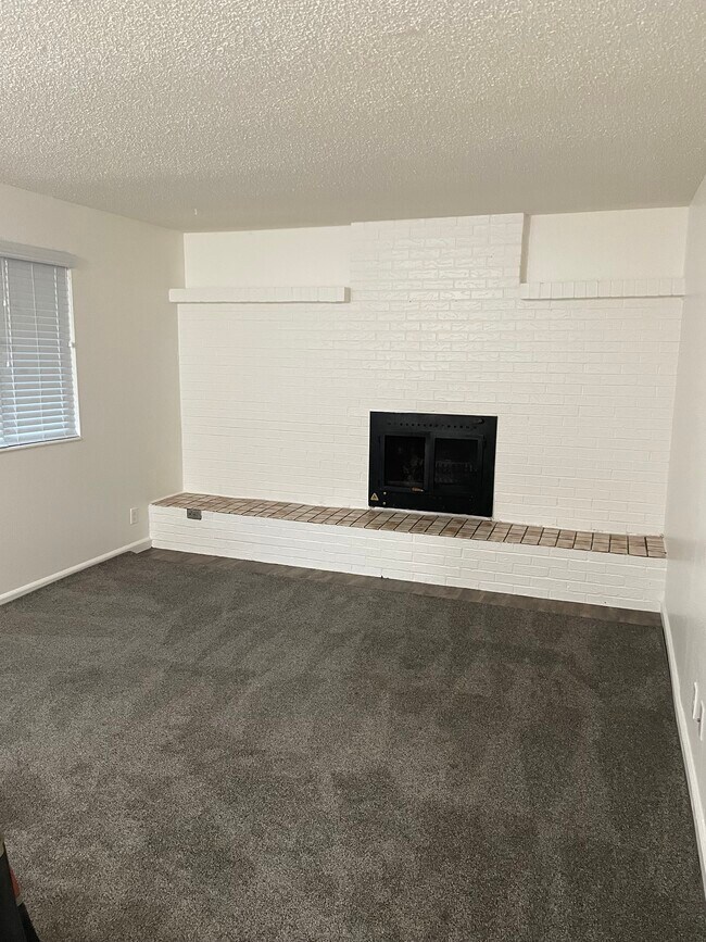 Upstairs Living Room - 3801 S Franklin Rd