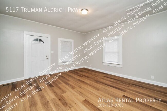 Foto del edificio - 5117 Truman Aldrich Pkwy