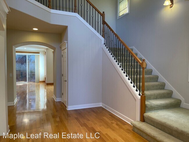 Building Photo - 5 br, 4 bath House - 15809 NE 117th Way