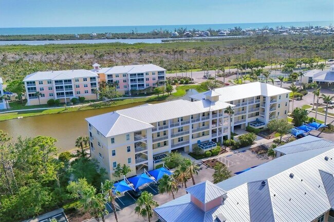 Foto del edificio - 8411 Placida Rd