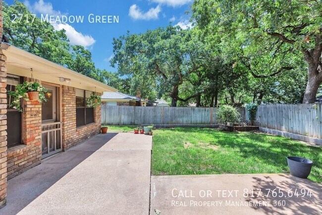 Foto del edificio - 2717 Meadow Green