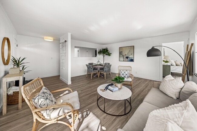 Building Photo - 1418 Alta Vista Rd