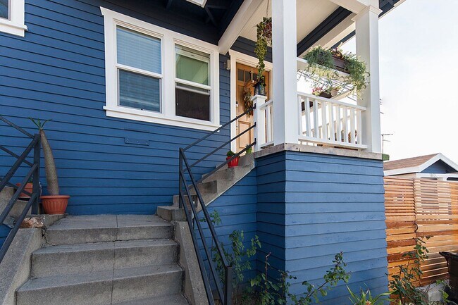 Foto del edificio - Montana For Rent