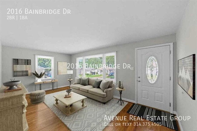 Building Photo - 2016 Bainbridge Dr