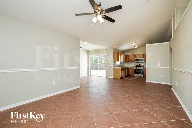 Foto del edificio - 1120 NW 11th Pl
