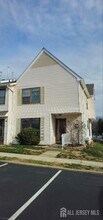 Building Photo - 20 King Charles Ct