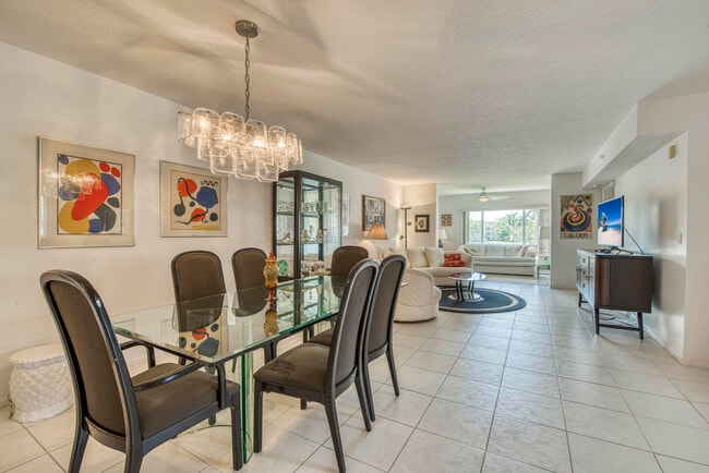 Building Photo - 12547 Imperial Isle Dr