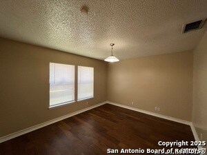 Foto del edificio - 7902 Corum Trail Dr