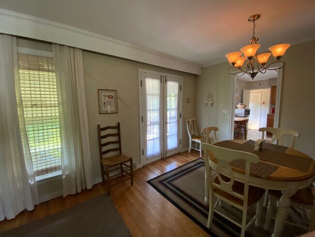 Foto del edificio - 417 Carter St