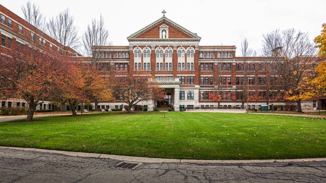 Building Photo - Academy Manor