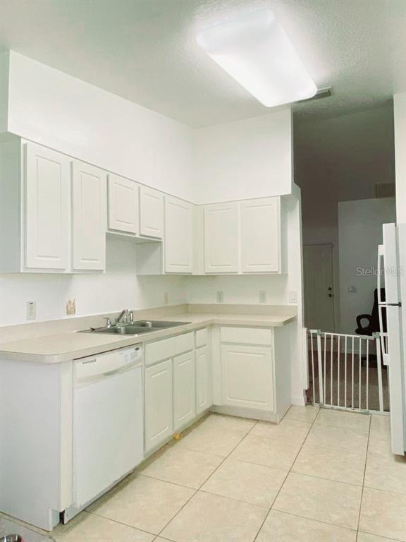 Building Photo - 905 Salerno Ct
