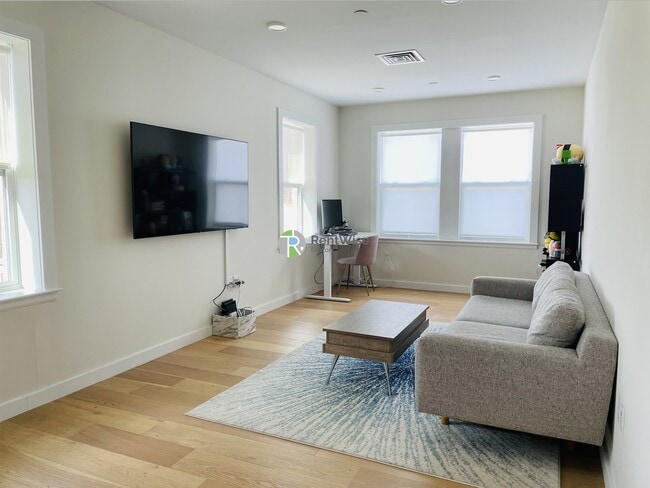 Photo - 16 Boardman St Apartment