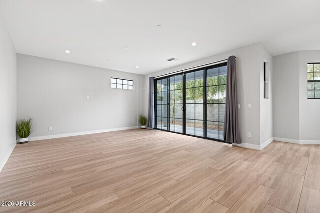 Foto del edificio - 2601 N 27th St