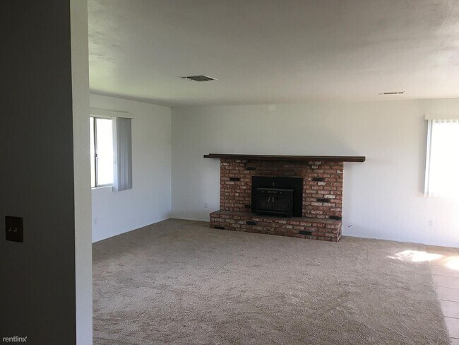 Building Photo - 4 br, 2 bath House - 2250 Serena Hills Dr