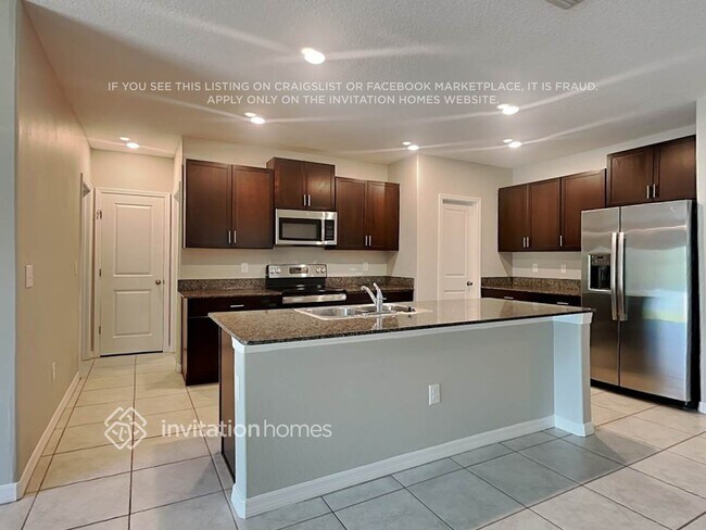 Building Photo - 2266 Jungle Dr