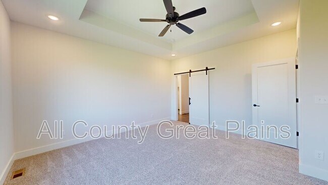 Building Photo - 16711 Scott St