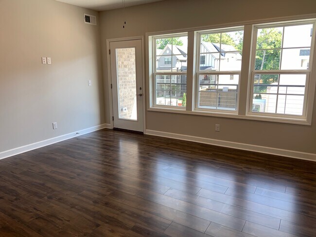 Foto del edificio - 7487 Hwy 70 S