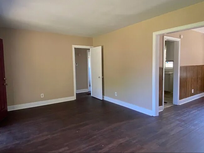 Building Photo - 1433 58th St W