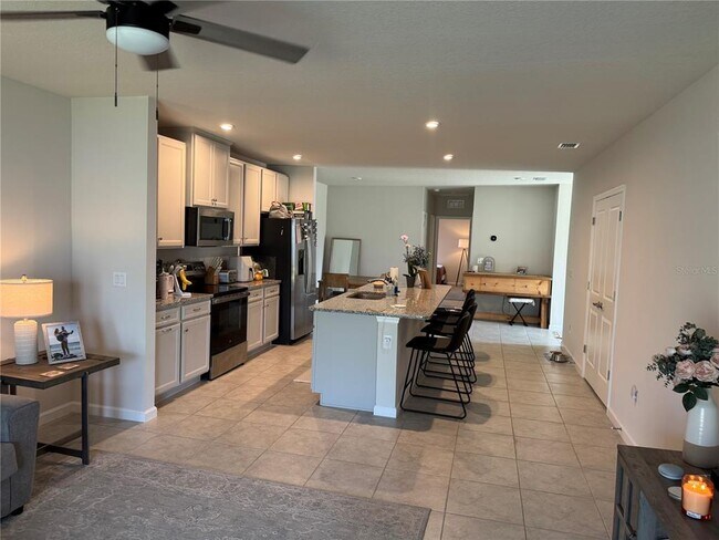 Building Photo - 461 Voltaire Dr