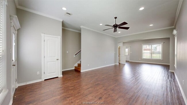 Foto del edificio - 2706 Horse Haven Ln