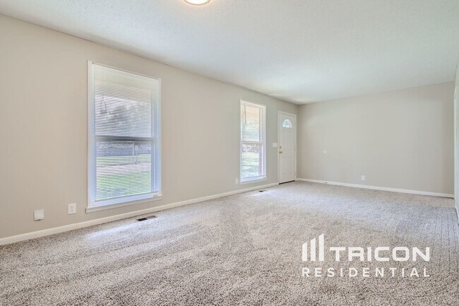 Foto del edificio - 1706 Deerrun Rd