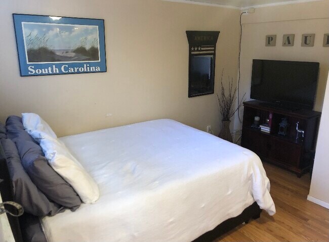 Foto del edificio - 586 Wildwood Way