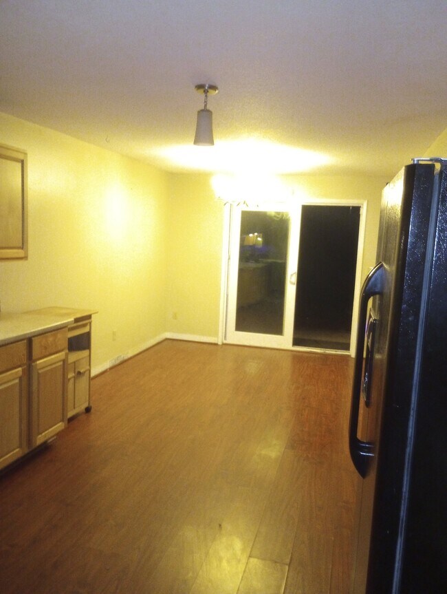 Foto del edificio - 2050 SW Pheasant Dr