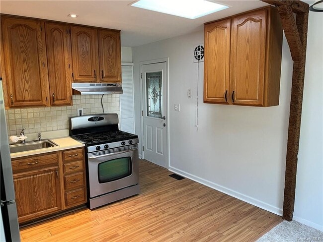 Building Photo - 43 Wickham Dr