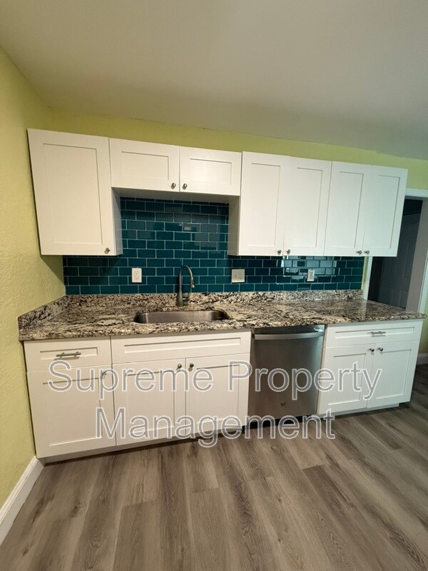 Foto del edificio - 811 21st St S