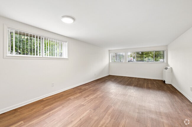 Interior Photo - River Drive Apartments