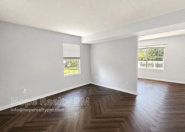 Building Photo - 3511 Silver Oak Ct
